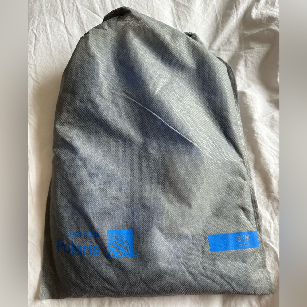 United Airlines POLARIS Pajamas Set Size S/M BRAND NEW Business First Class